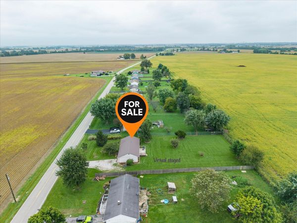 7725 White Oak Road NE, Bloomingburg, OH 43106