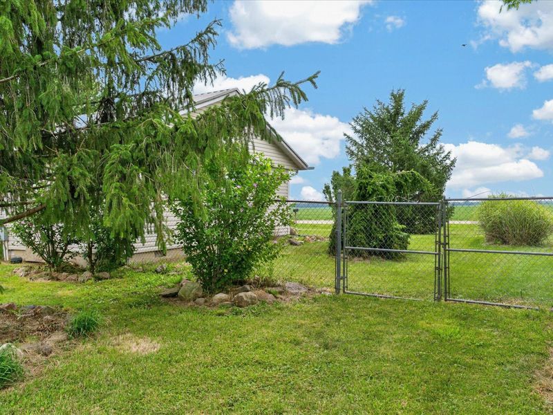 7725 White Oak Road NE, Bloomingburg, OH 43106 Photo 25