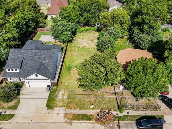 3725 Vineyard Drive , Dallas, TX 75212