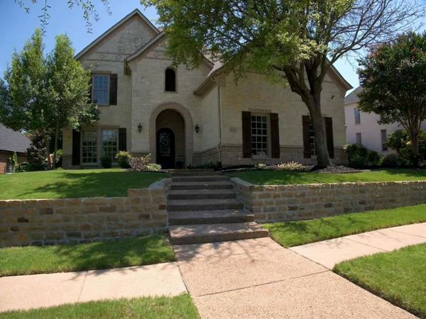 2310 Castle Creek Drive , Mansfield, TX 76063