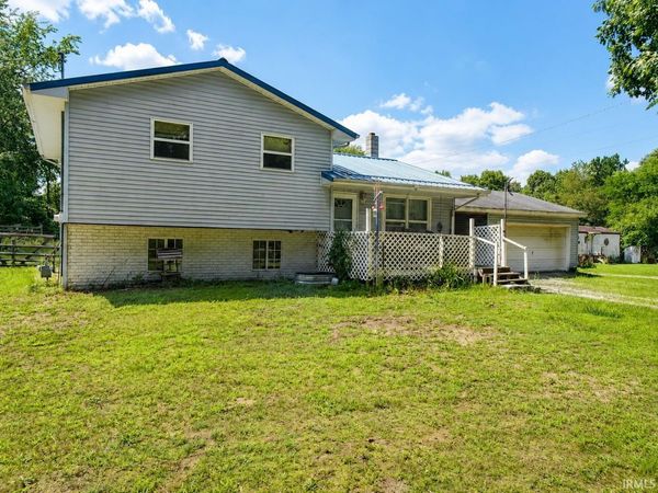 855 N 1025 E, Knox, IN 46534
