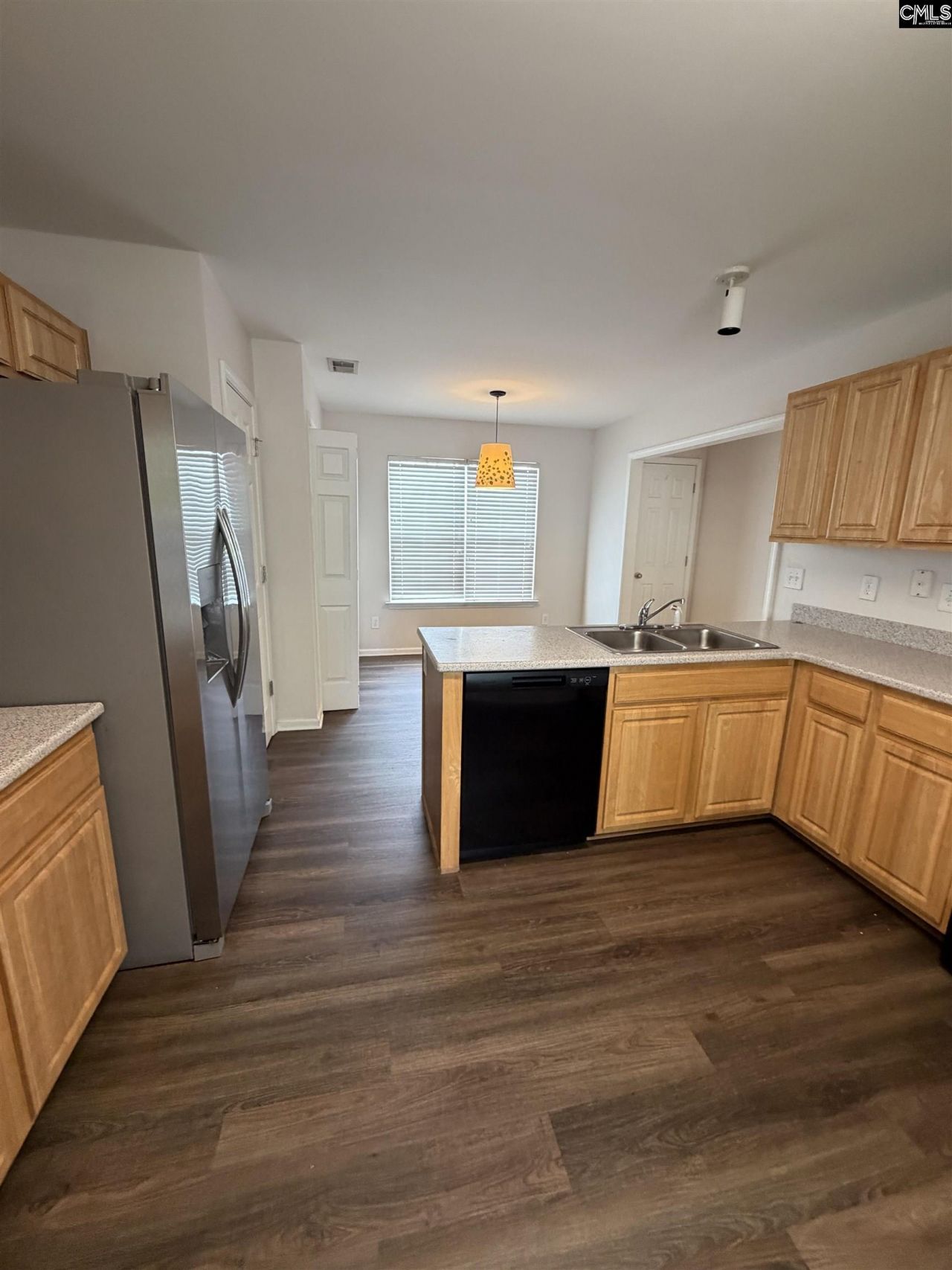 521 S Bull Street Photo 11