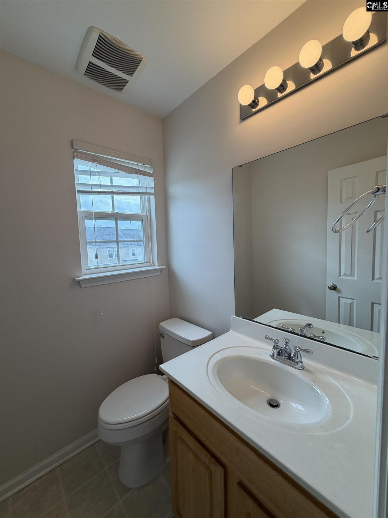 521 S Bull Street Photo 18