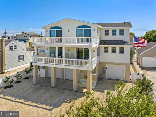 214 W 4TH STREET, SHIP BOTTOM, NJ 08008