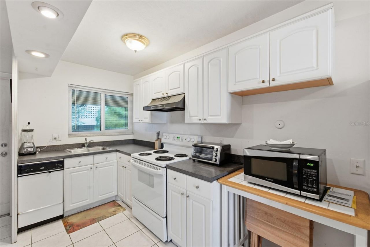 615 S Palm Avenue, Unit 10, Sarasota, FL 34236 Photo