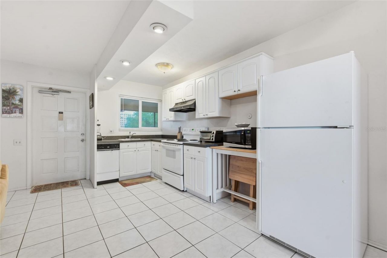 615 S Palm Avenue, Unit 10, Sarasota, FL 34236 Photo