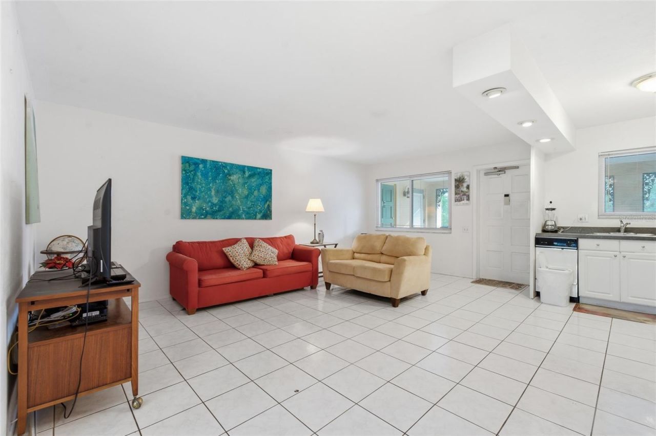 615 S Palm Avenue, Unit 10, Sarasota, FL 34236 Photo