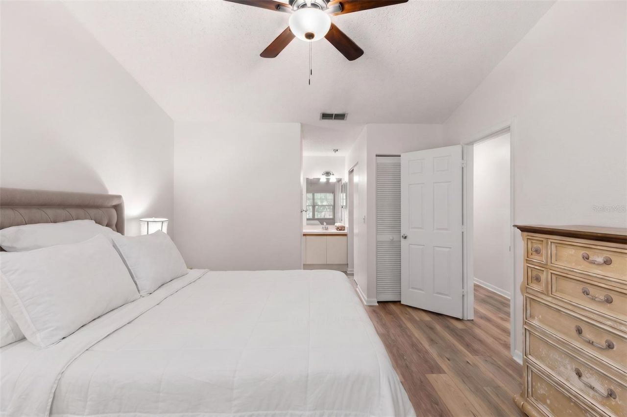 500 Santa Cruz Place Ne, Unit F, Saint Petersburg, FL 33703 Photo