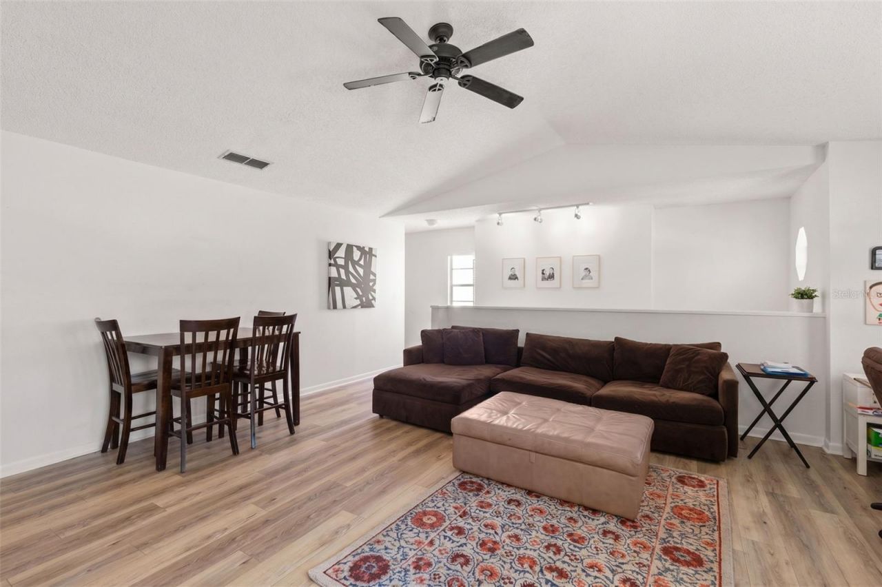 500 Santa Cruz Place Ne, Unit F, Saint Petersburg, FL 33703 Photo