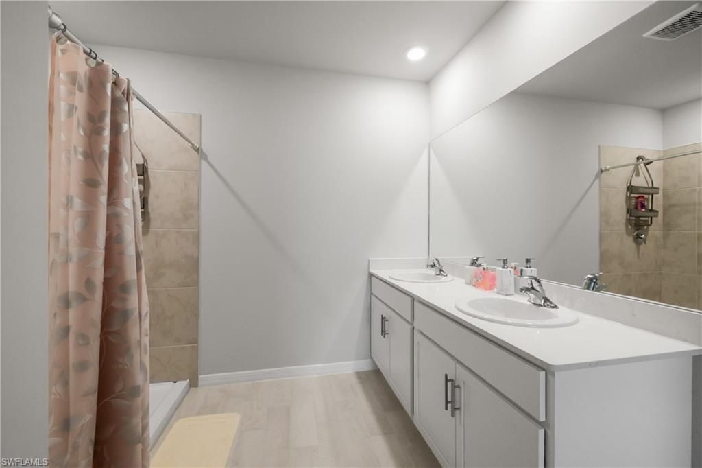 2621 Table Coral Trl, North Fort Myers, FL 33903 Photo