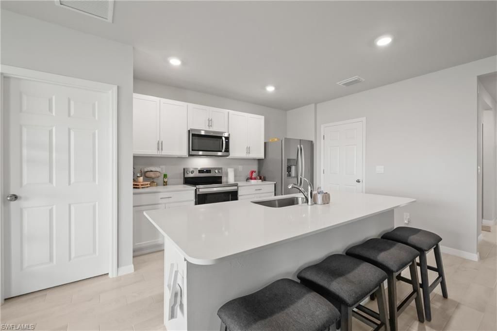 2621 Table Coral Trl, North Fort Myers, FL 33903 Photo
