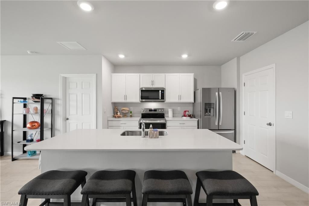 2621 Table Coral Trl, North Fort Myers, FL 33903 Photo