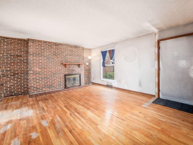1832 Willoway Circle S, Columbus, OH 43220 Photo 10