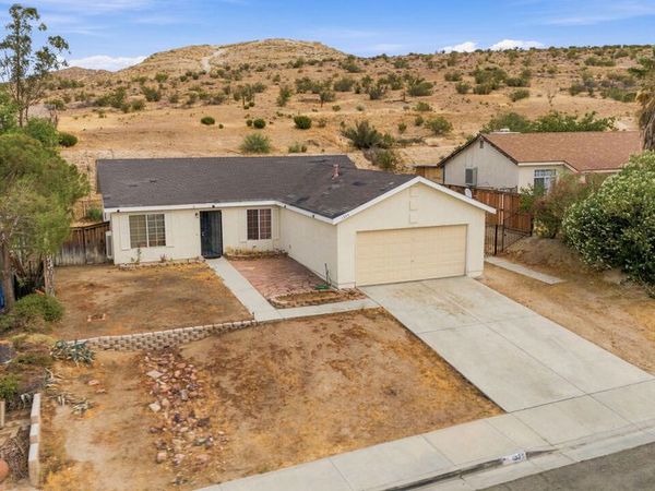 1325 Bradford Avenue, Rosamond, CA 93560