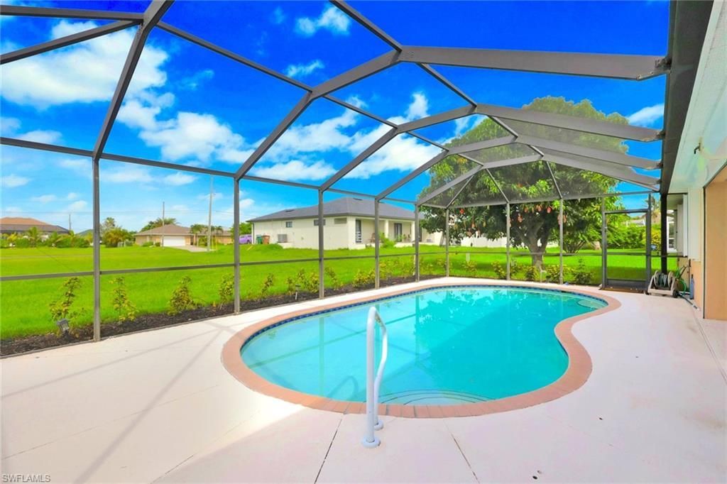 3302 SW 2nd Ln, Cape Coral, FL 33991 Photo