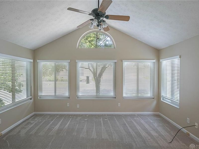 183 Villa Pointe Drive, Springboro, OH 45066 Photo 14
