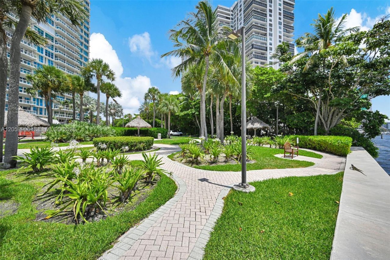 2451 Brickell Ave, Unit 5G, Miami, FL 33129 Photo