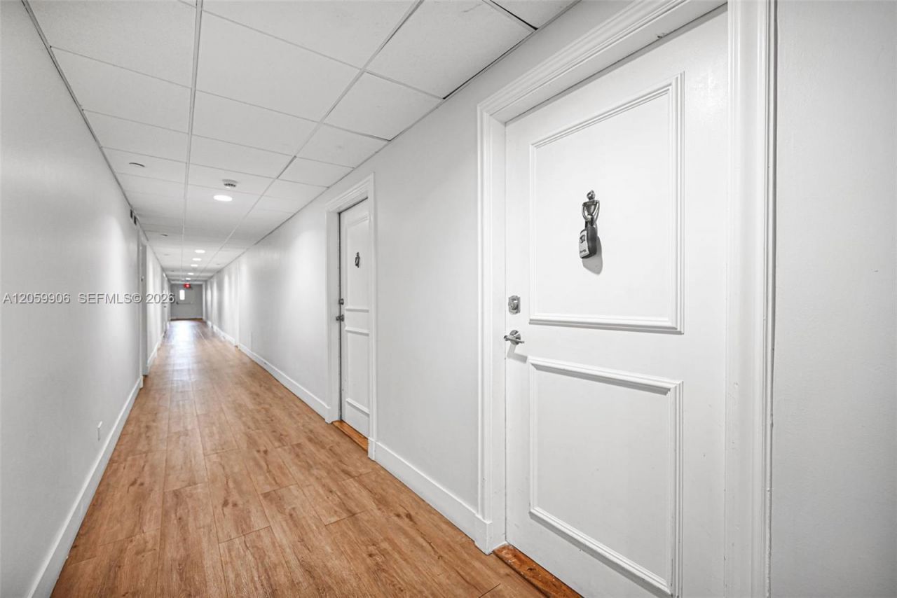 2451 Brickell Ave, Unit 5G, Miami, FL 33129 Photo
