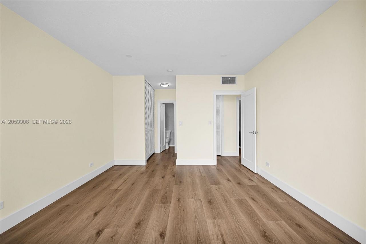 2451 Brickell Ave, Unit 5G, Miami, FL 33129 Photo