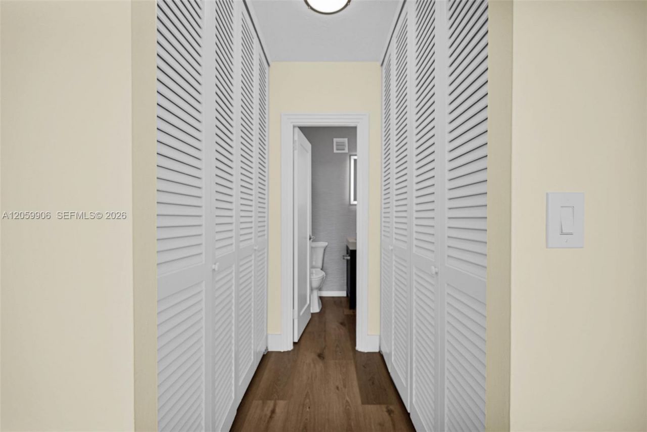 2451 Brickell Ave, Unit 5G, Miami, FL 33129 Photo