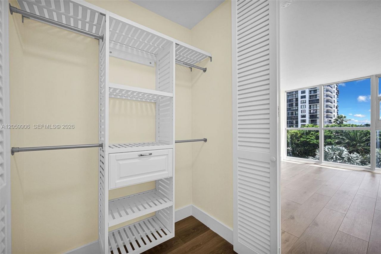 2451 Brickell Ave, Unit 5G, Miami, FL 33129 Photo