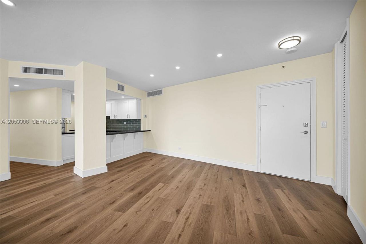 2451 Brickell Ave, Unit 5G, Miami, FL 33129 Photo