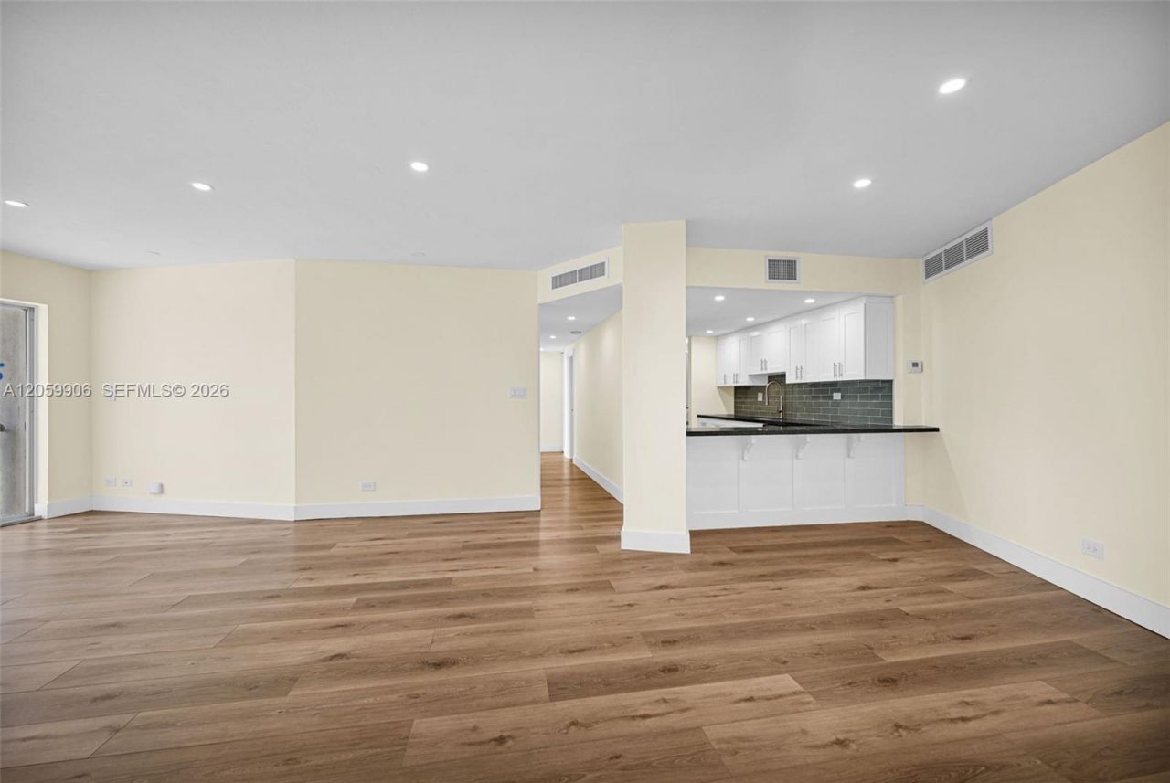 2451 Brickell Ave, Unit 5G, Miami, FL 33129 Photo