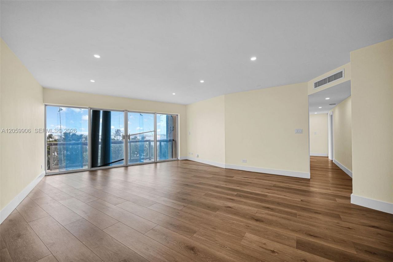 2451 Brickell Ave, Unit 5G, Miami, FL 33129 Photo