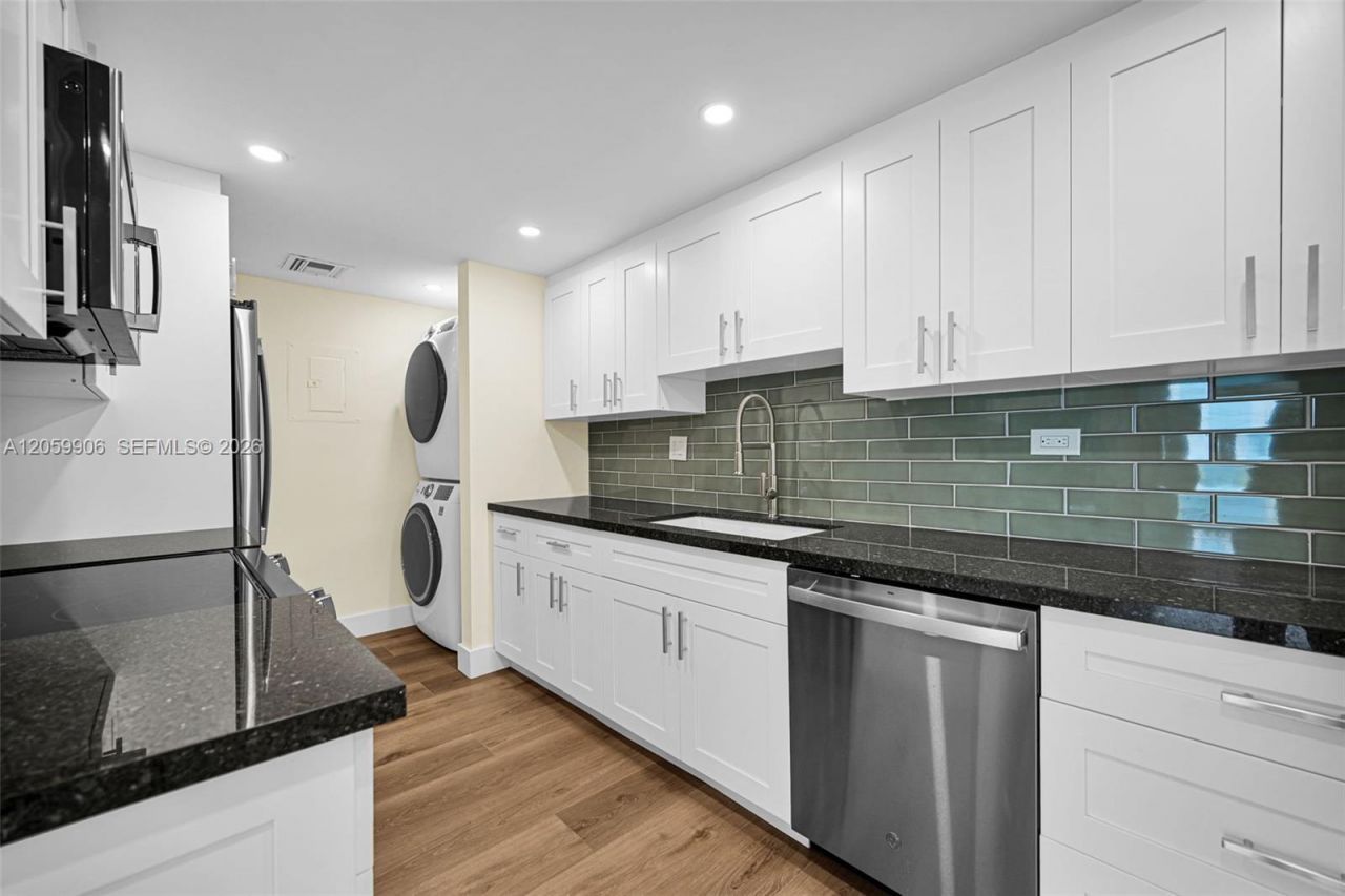 2451 Brickell Ave, Unit 5G, Miami, FL 33129 Photo