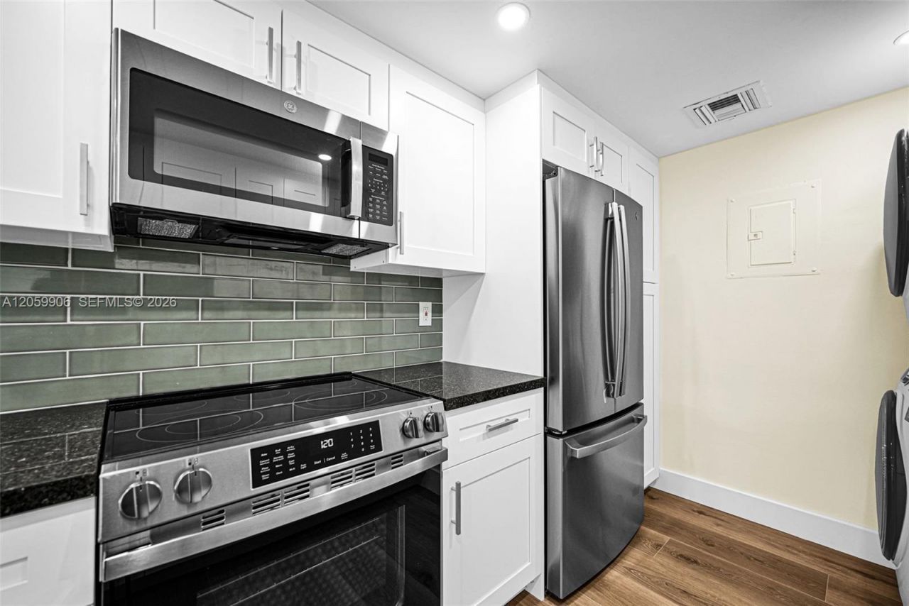 2451 Brickell Ave, Unit 5G, Miami, FL 33129 Photo