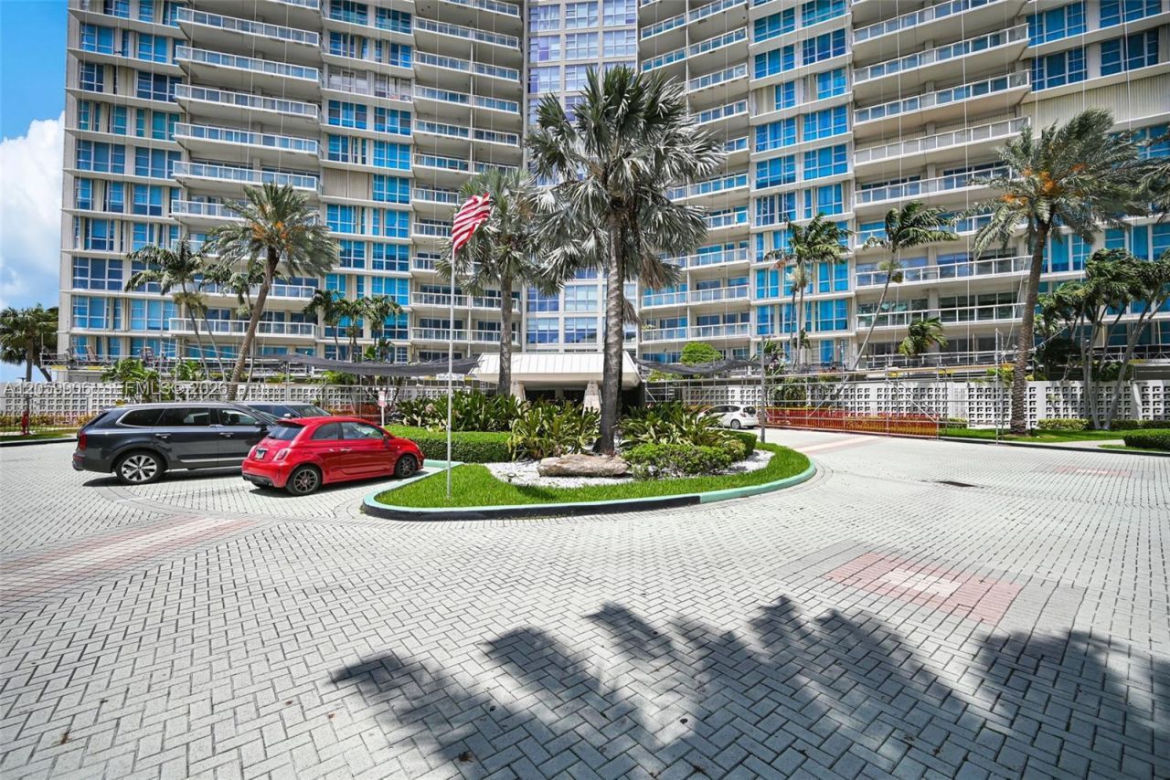 2451 Brickell Ave, Unit 5G, Miami, FL 33129 Photo