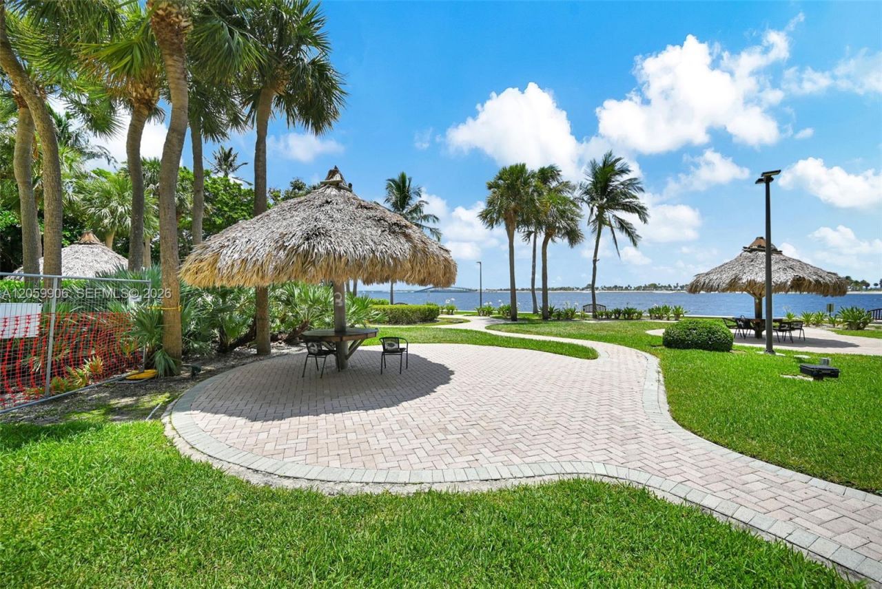 2451 Brickell Ave, Unit 5G, Miami, FL 33129 Photo