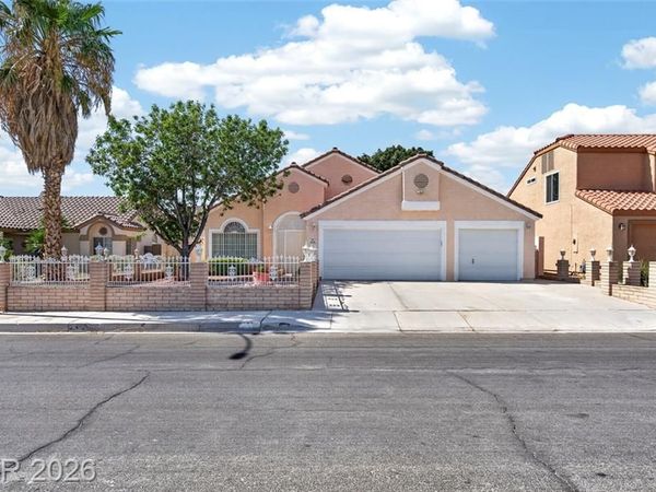 3519 W Red Coach Avenue , North Las Vegas, NV 89031