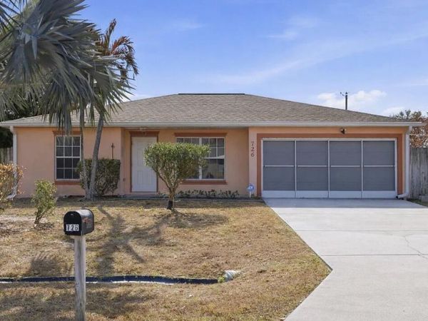 726 SW BOND Road, Port St. Lucie, FL 34953