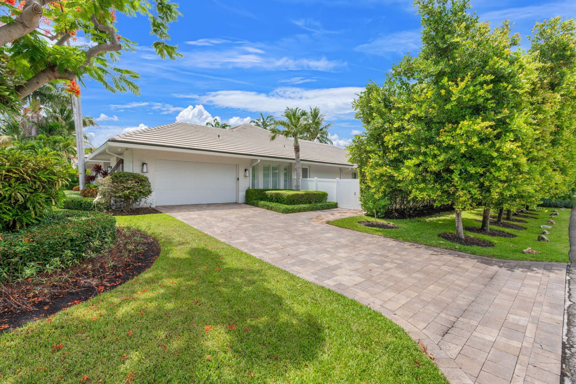 2517 NE 13th Street, Fort Lauderdale, FL 33304 Photo