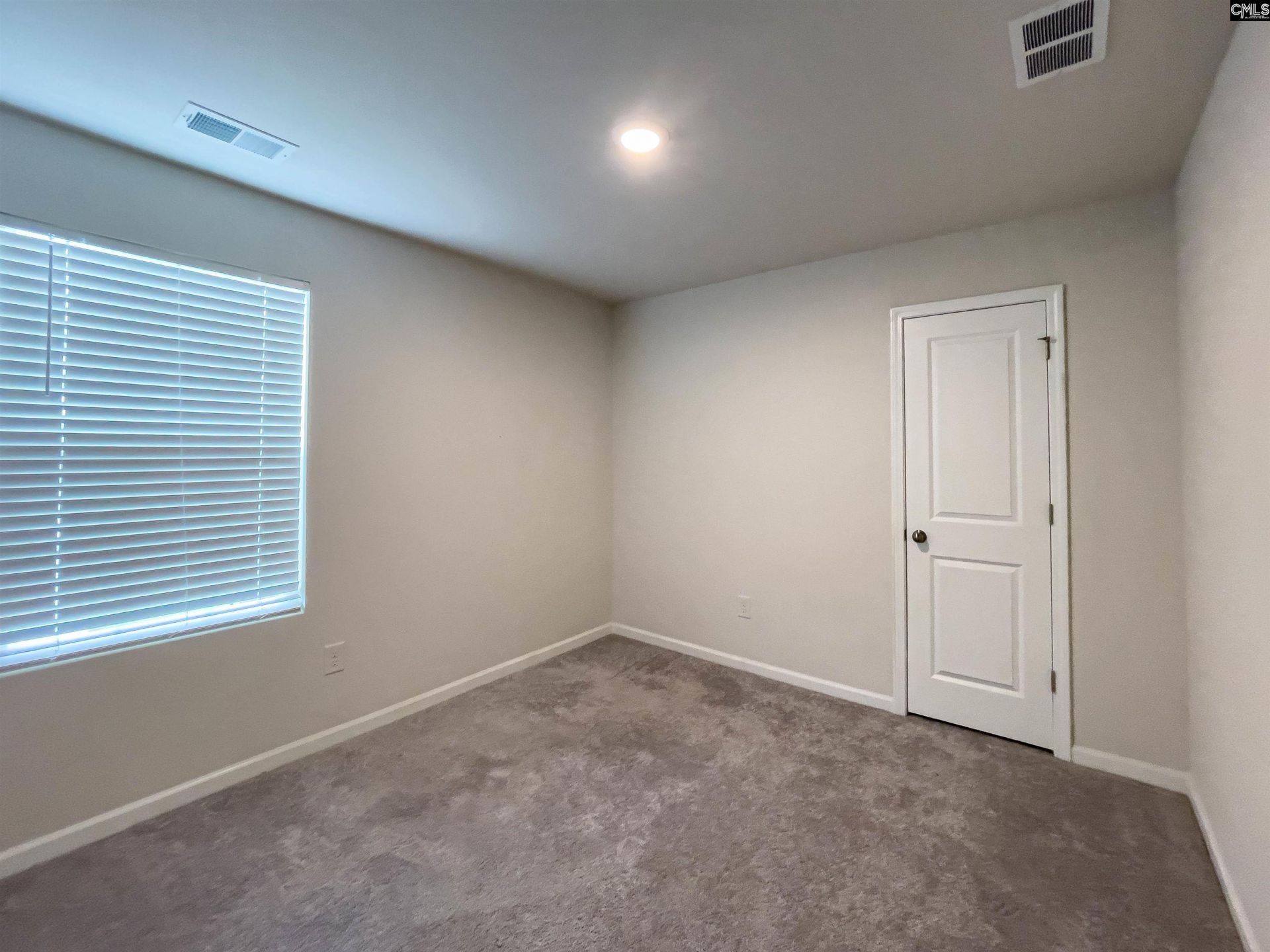 99 Jacobs Drive  Photo 16