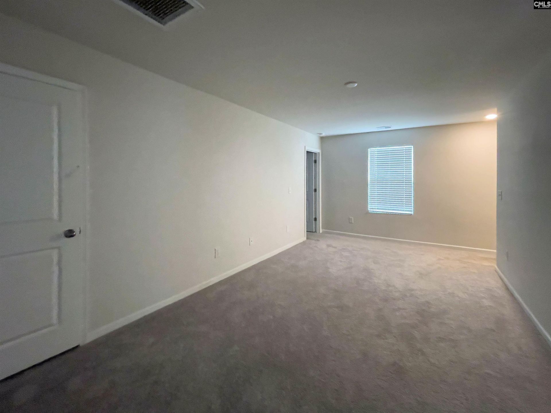 99 Jacobs Drive  Photo 17