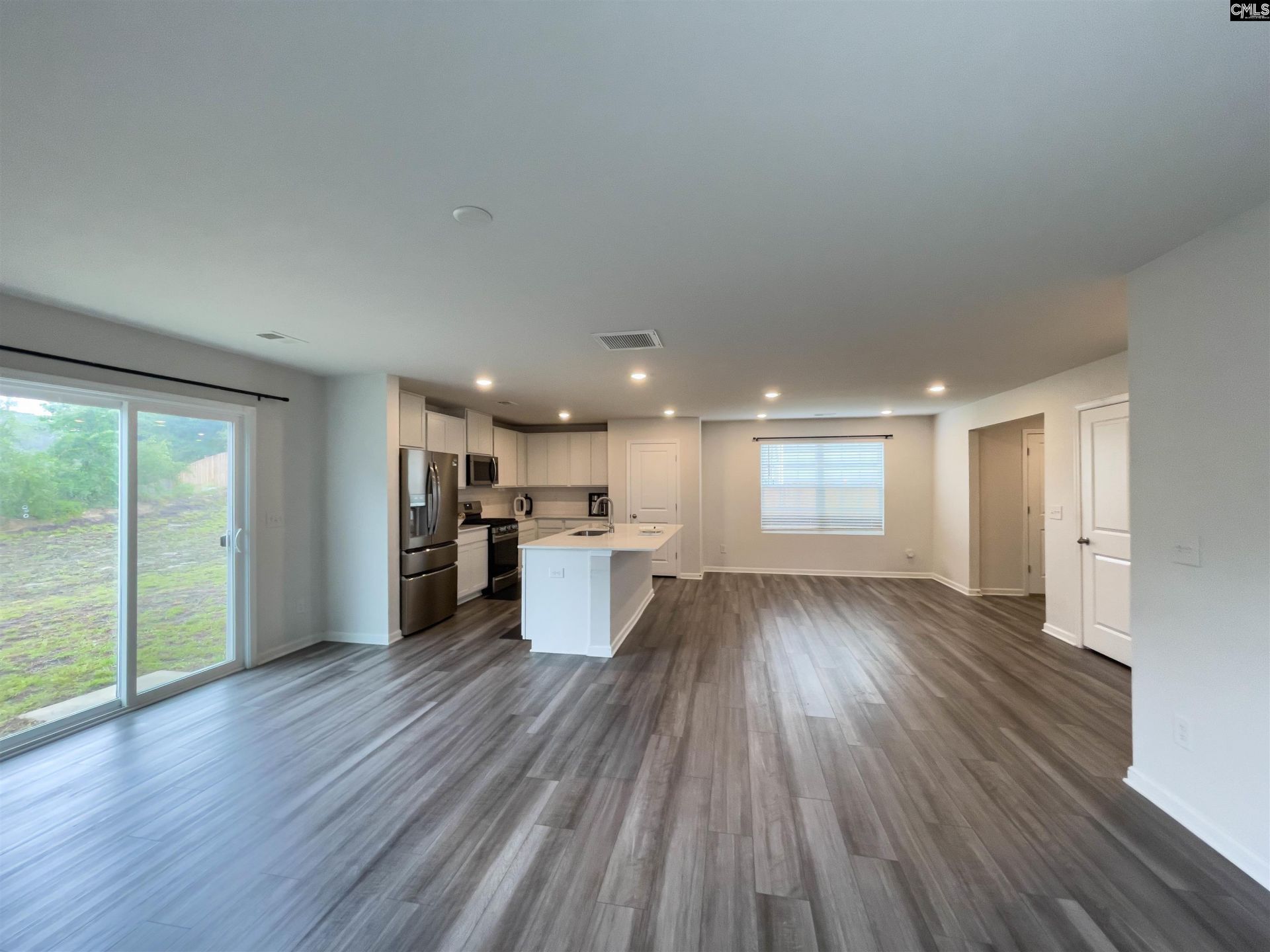 99 Jacobs Drive  Photo 9