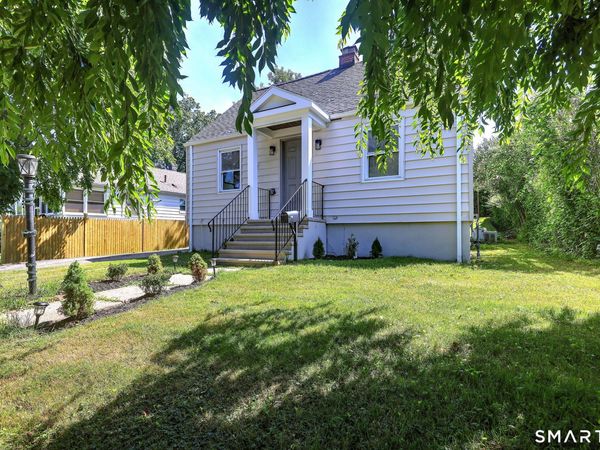 18 Drake , Stratford, CT 06614