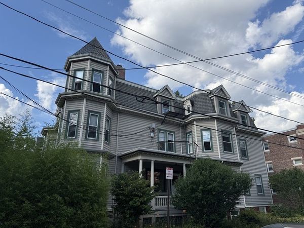 10 Sumner Rd, Unit 8, Cambridge, MA 02138