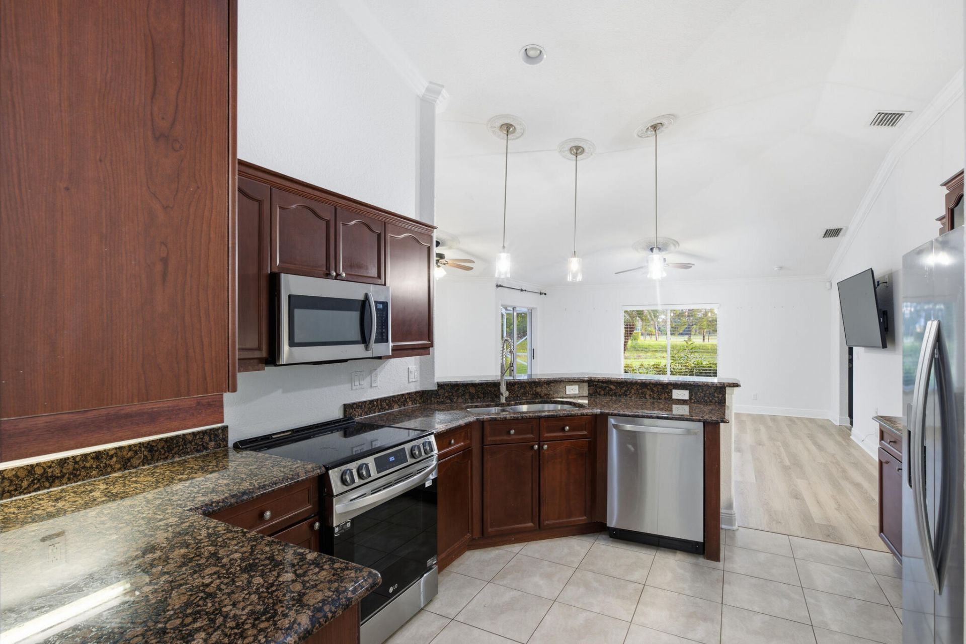5476 NW Boydga Avenue, Port Saint Lucie, FL 34986 Photo