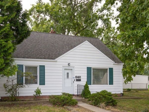 660 E 260th Street , Euclid, OH 44111