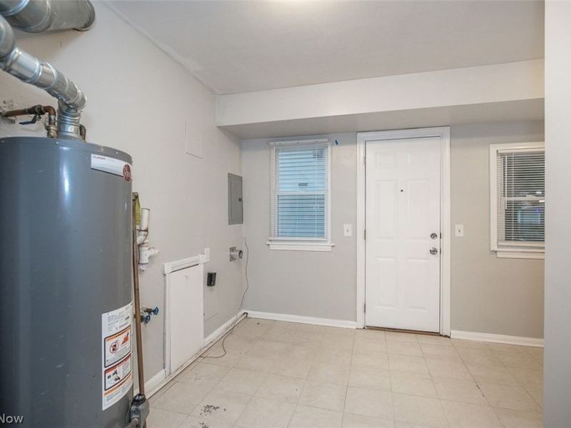 660 E 260th Street, Euclid, OH 44111 Photo 15