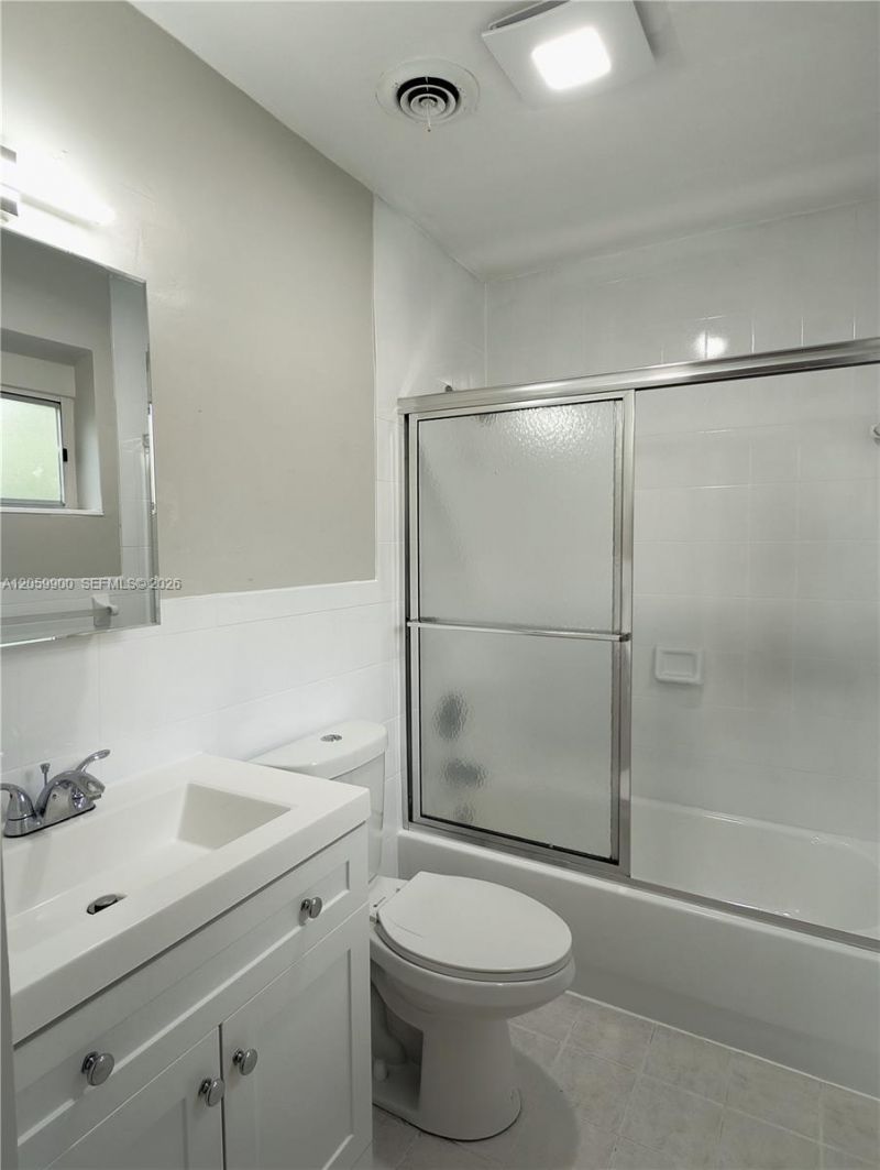 5821 NW 12th Ct, Sunrise, FL 33313 Photo