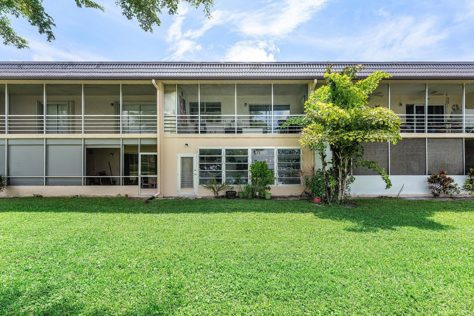 112 Lake Constance Drive, West Palm Beach, FL 33411 Photo