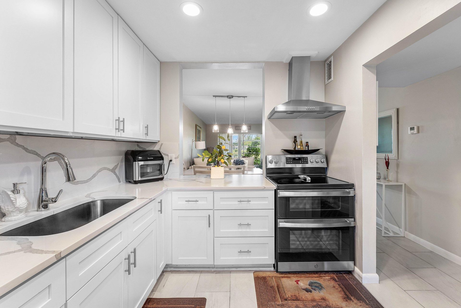 112 Lake Constance Drive, West Palm Beach, FL 33411 Photo