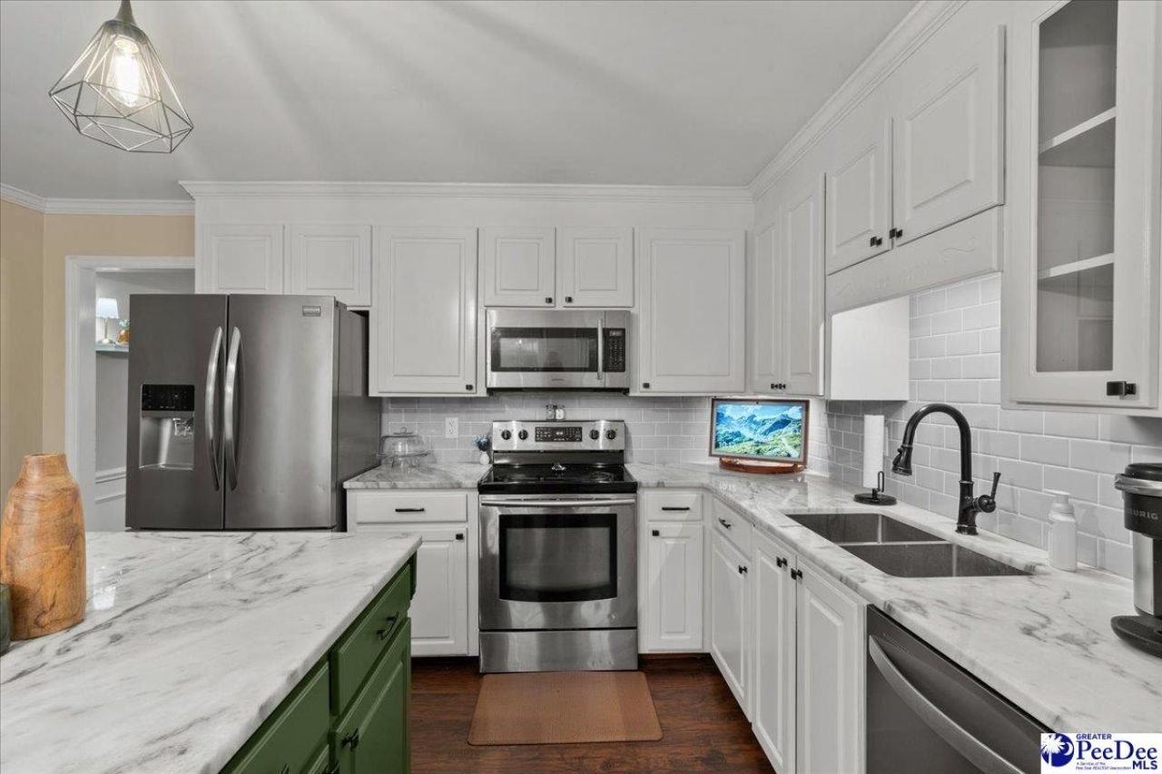 627 Lancelot Dr Photo 14