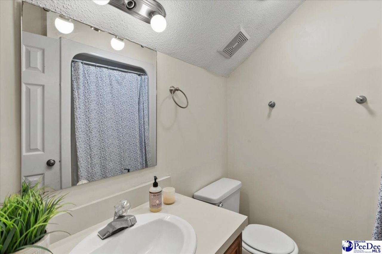 627 Lancelot Dr Photo 28