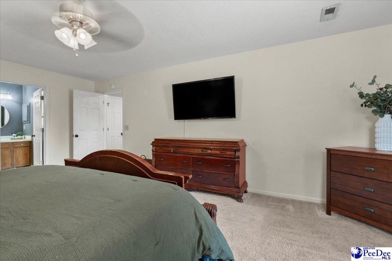 627 Lancelot Dr Photo 34