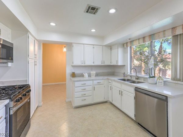 1529 Padova Drive, Las Vegas, NV 89117